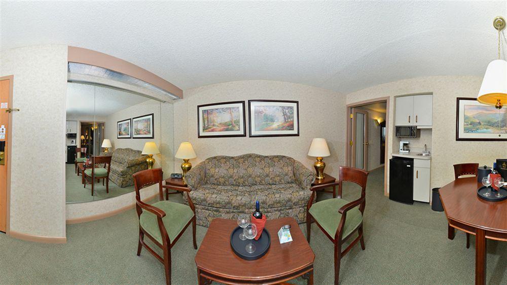 Holiday Inn Wilkes Barre - East Mountain By Ihg Buitenkant foto